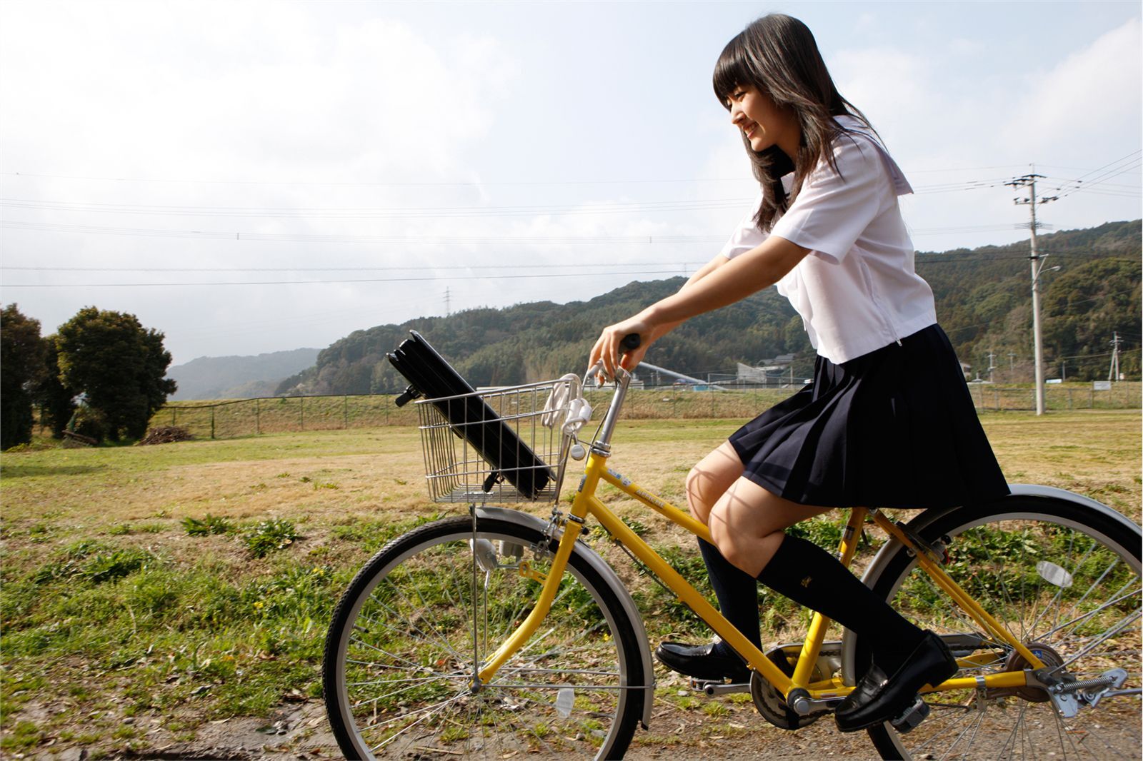 [Hello! Project digital books] No.105 Airi Suzuki